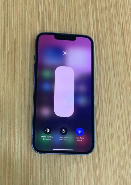 iPhone moderne 100% batterie