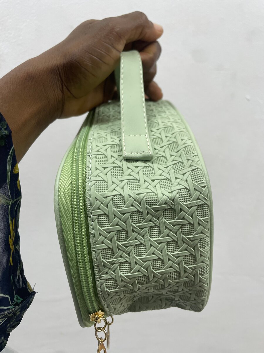 Trousse de maquillage tissée