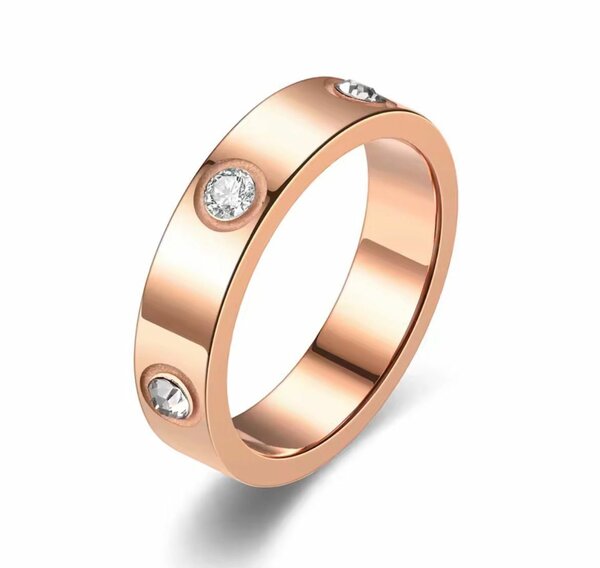 Bague en or rose élégante