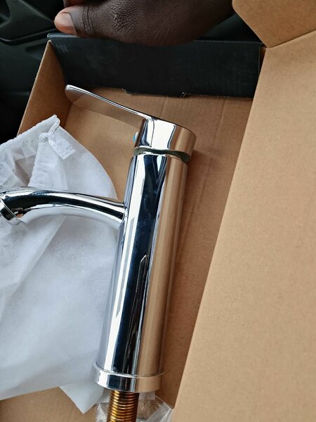 Robinet de cuisine chromé moderne