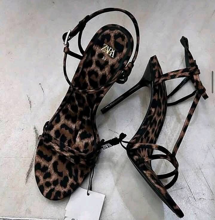 Sandales élégantes à talons hauts