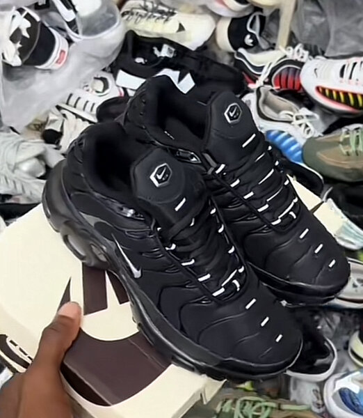 Baskets noires stylées