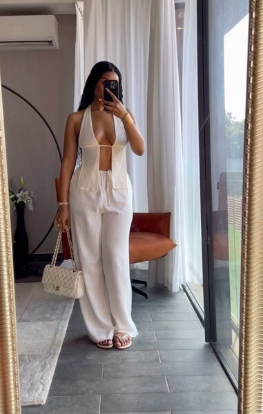 Combinaison blanche élégante