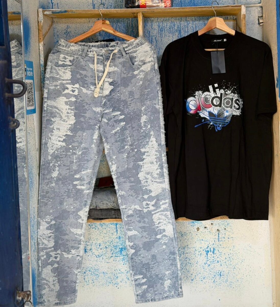 Ensemble tendance t-shirt et jeans