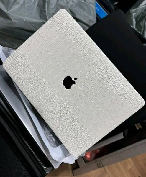Housse Apple MacBook en cuir blanc