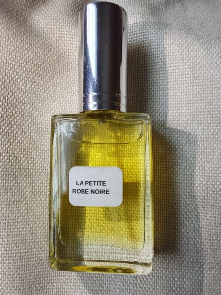 Parfum La Petite Robe Noire