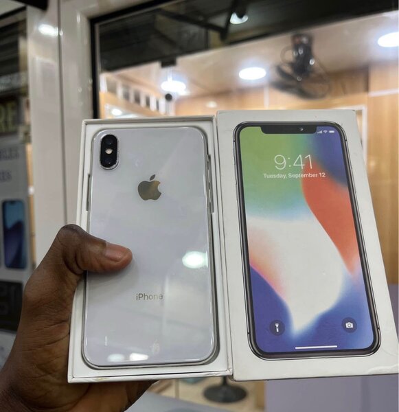 iPhone X 64GB Argent