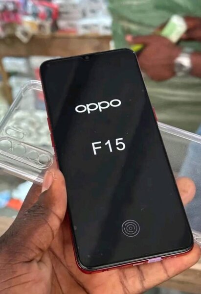 Smartphone Oppo F15