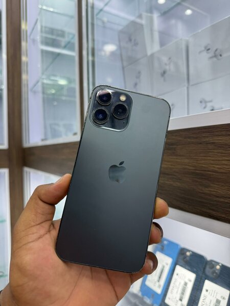 13 pro max 128Giga message écr