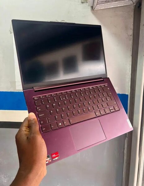 Ordinateur portable Lenovo Yoga