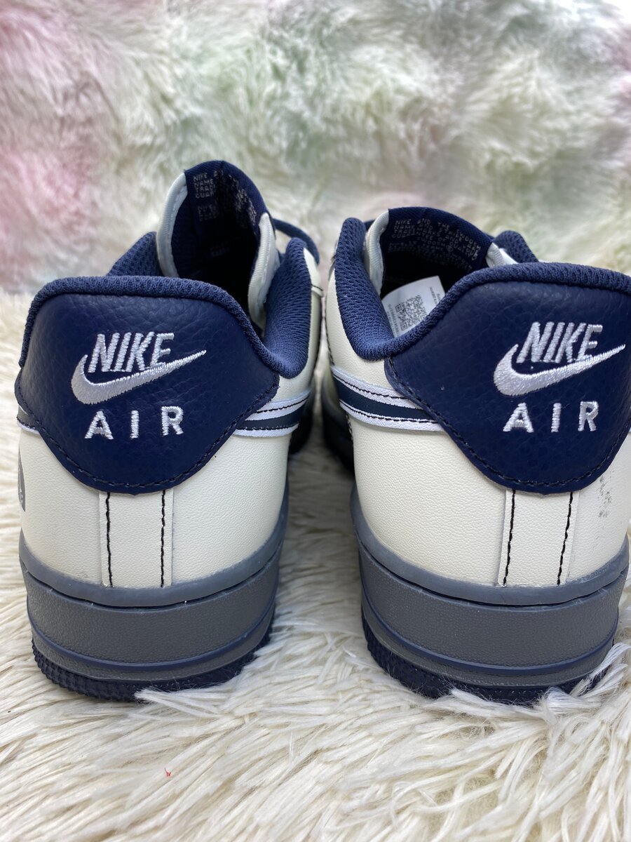Baskets Nike Air Force 1 Bleu