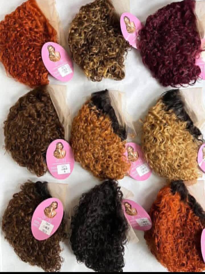 Perruque lace front bouclée