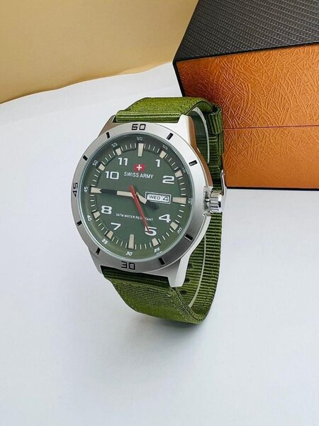Montre Homme Militaire Swiss