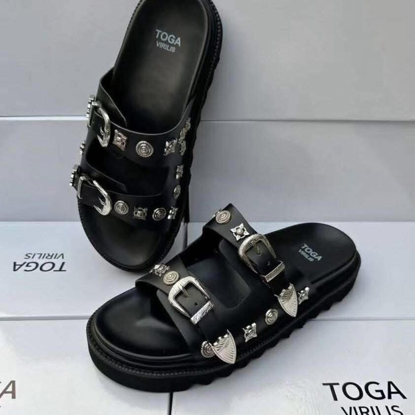 Sandales stylées Toga Virilis