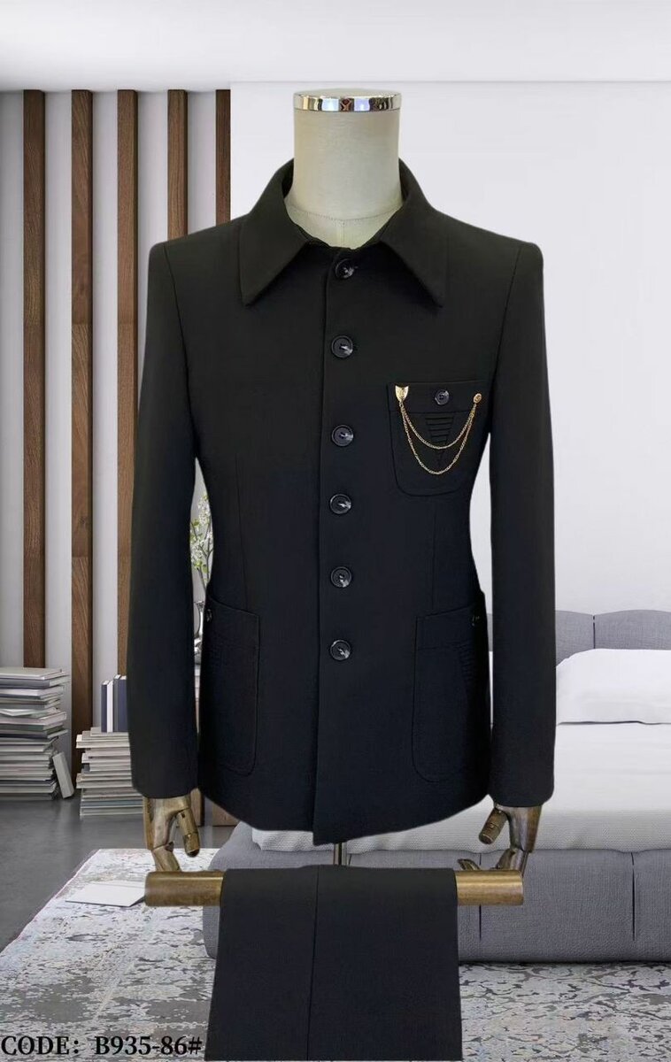 Costume élégant pour hommes