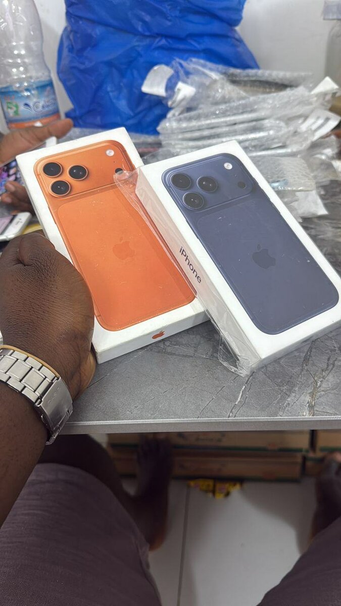 iPhone 17 PRO MAX CE SCELLÉ