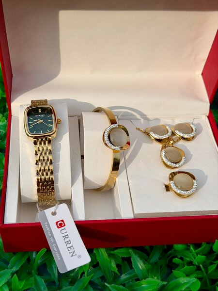 Montre CURREN avec bracelet et boucles