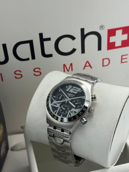 Montre Chronographe Suisse Homme