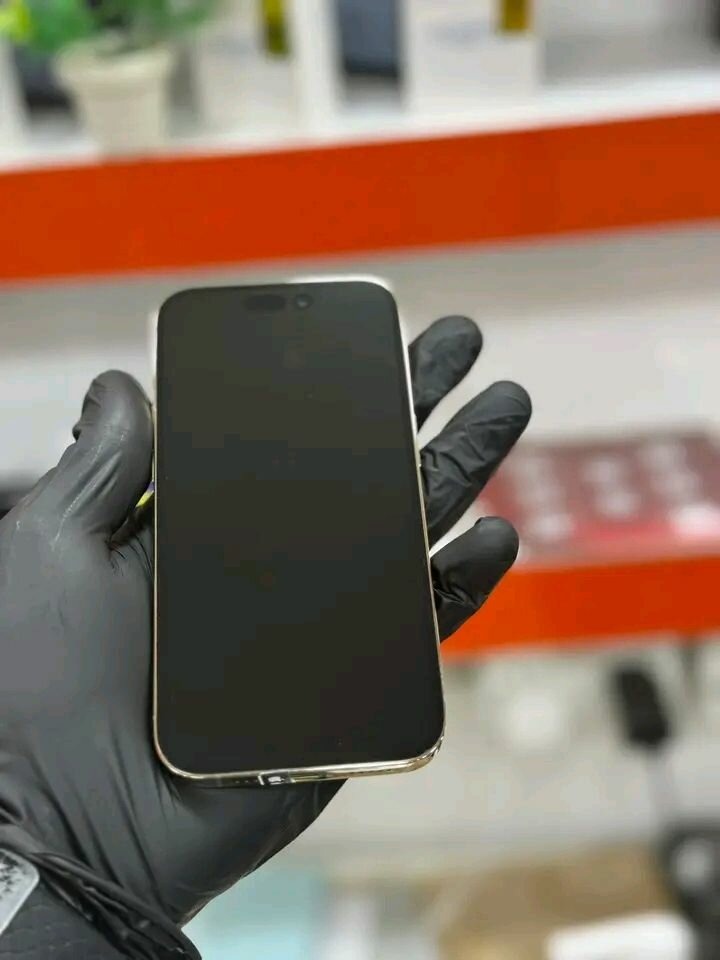 iPhone 14 Pro Max doré