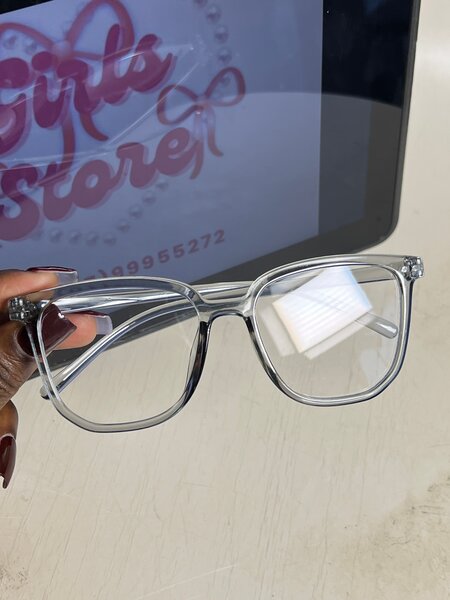 Lunettes transparentes pour femmes