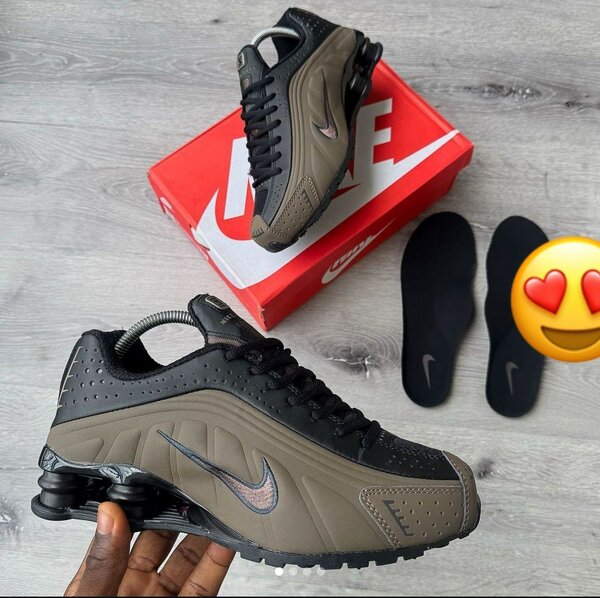 Nike shox marron