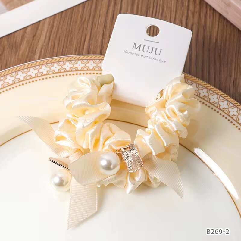 Chouchous satin avec perles