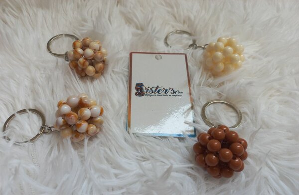 Porte-clés en perles Sister's