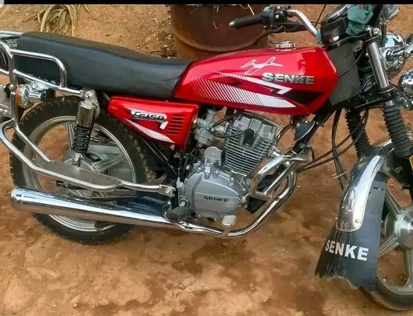 Moto Senke 150cc Rouge
