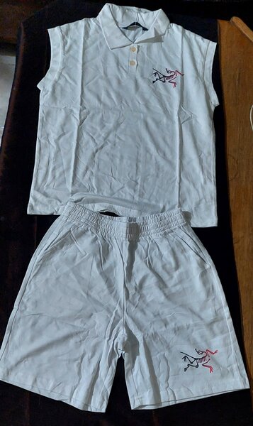 Ensemble de sport sans manches