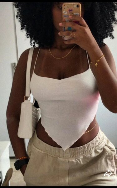 Top blanc court élégant