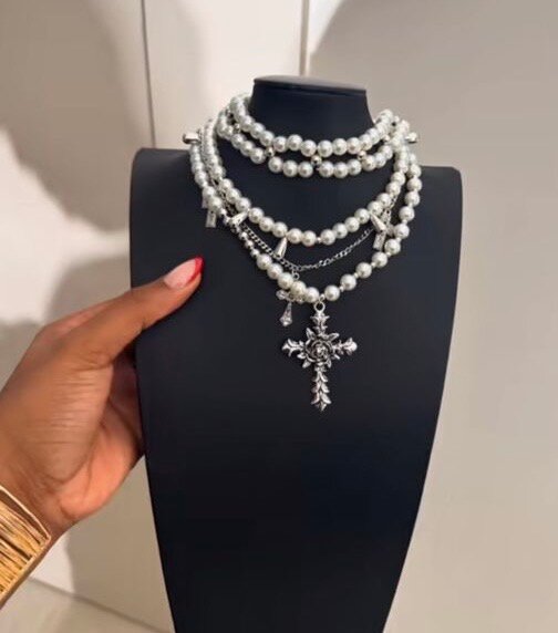 Collier Perles Croix Élégant