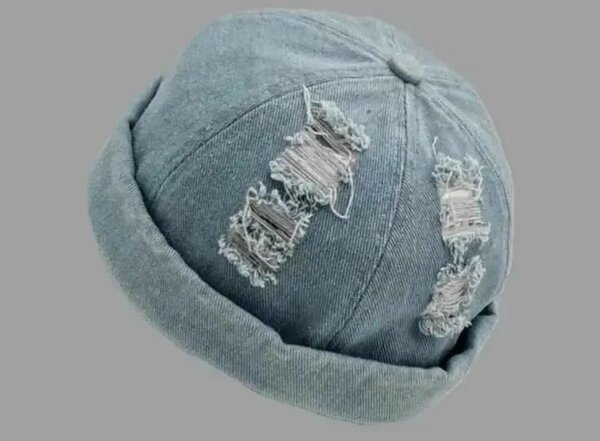 Bonnet en Jean Déchiré