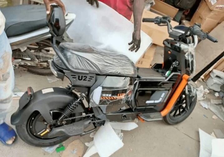 Scooter électrique moderne