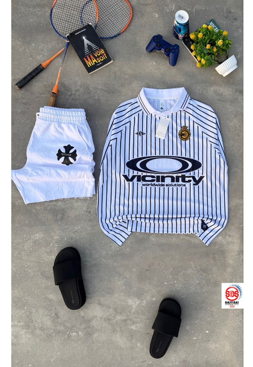 Ensemble de sport rayé