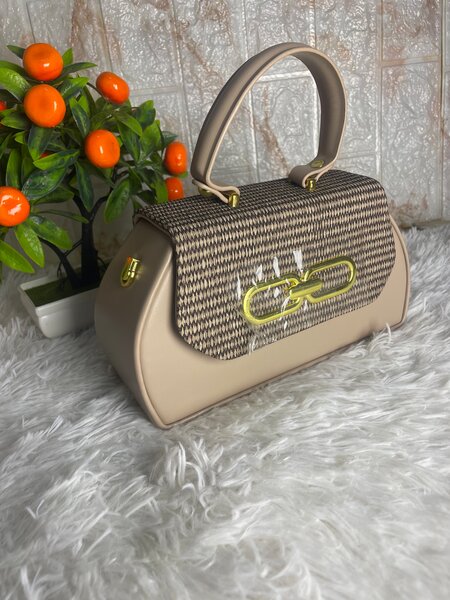 Sac à main élégant femme