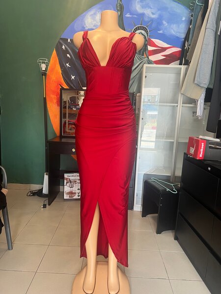 Robe soirée rouge élégante