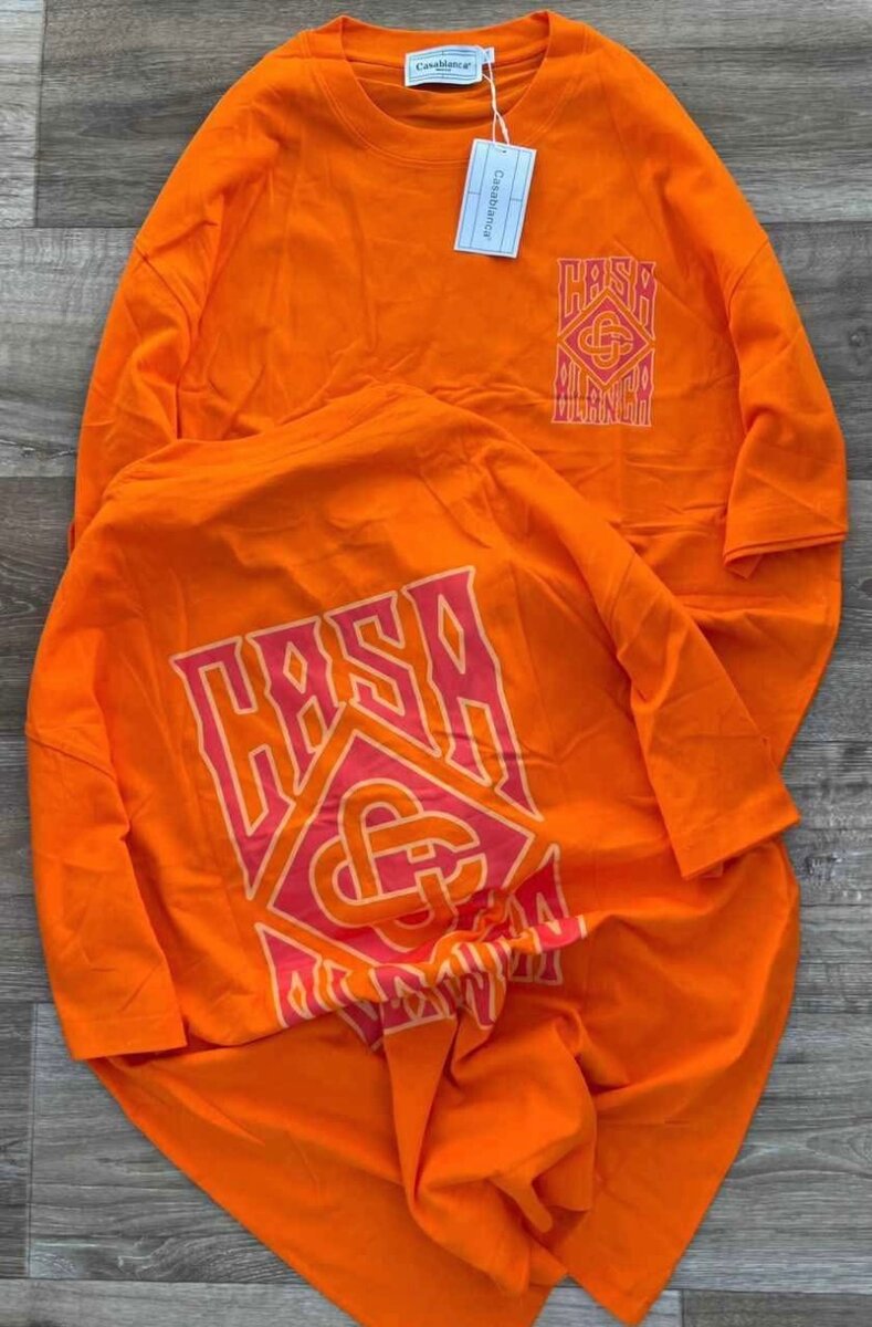 T-shirt imprimée colorée tendance