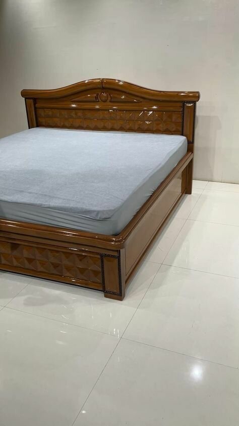 Lit en bois avec rangement