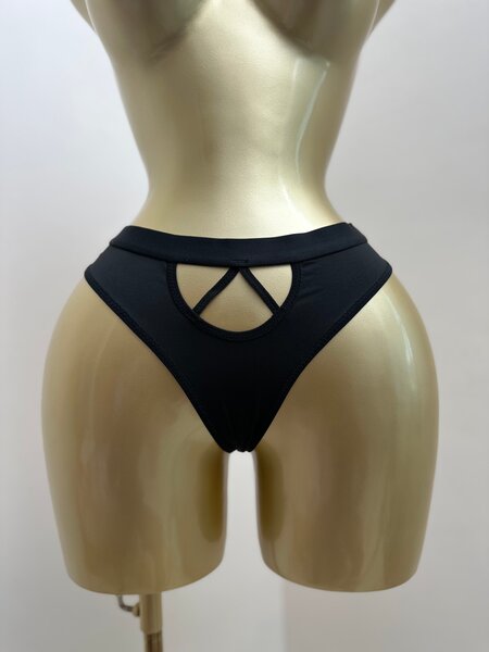 Culotte noire sexy pour femmes
