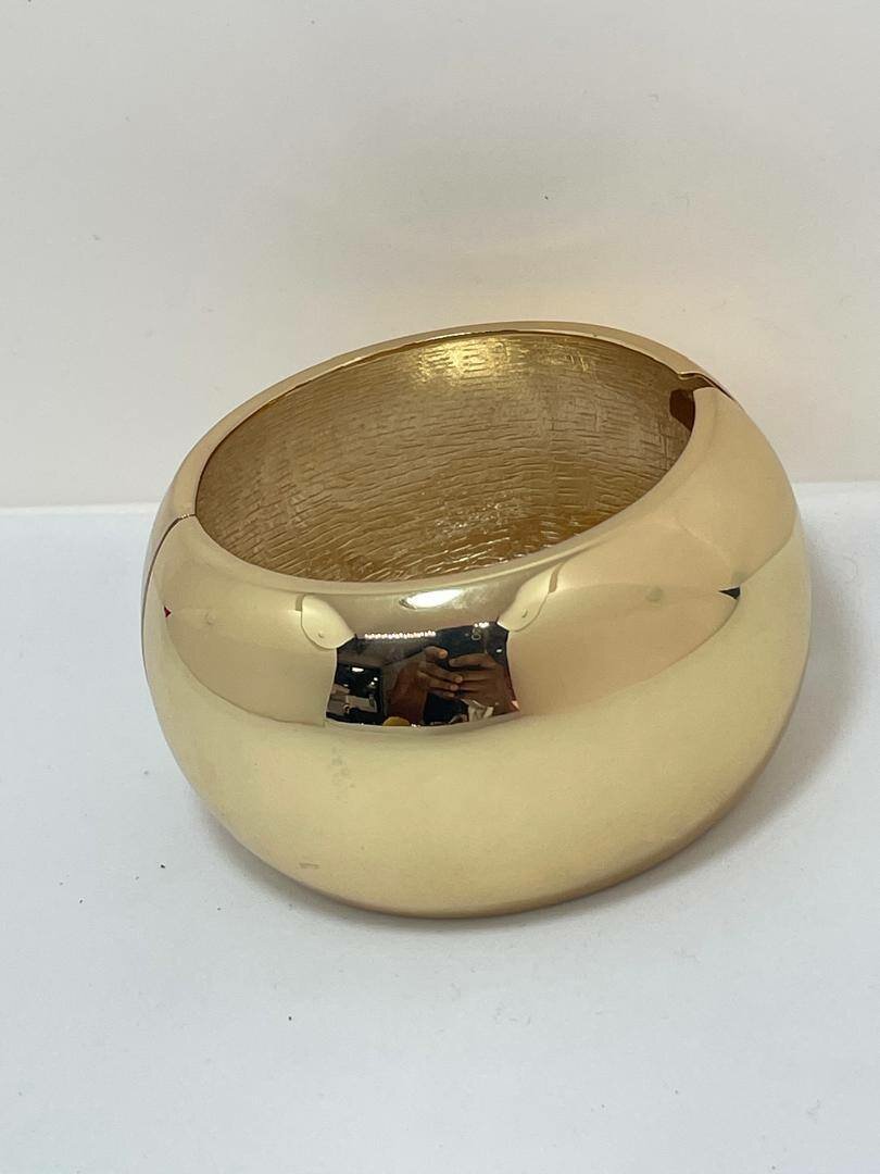 Bracelet doré moderne