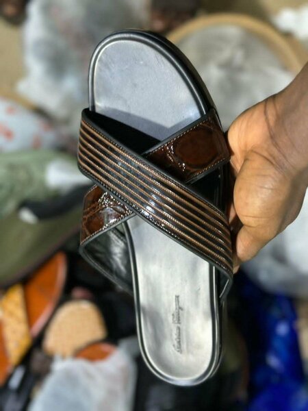 Sandales en cuir homme élégantes