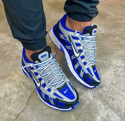 Chaussures Nike bleu et blanc