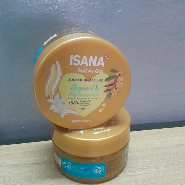ISANA Peeling Créme