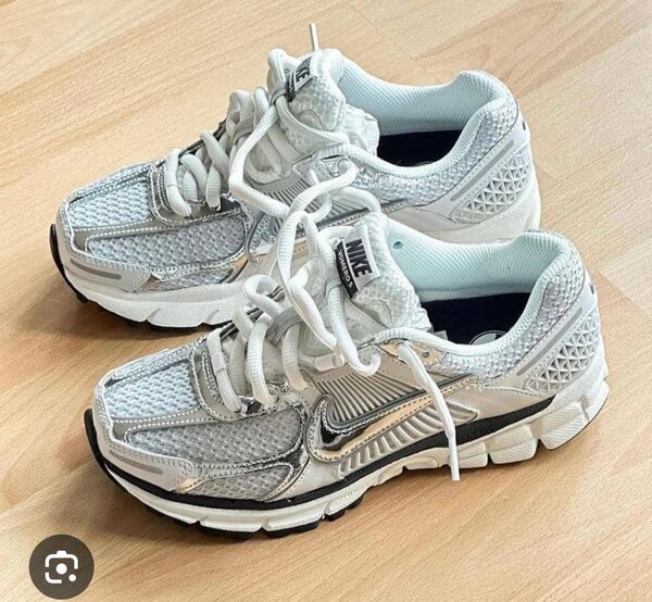 Baskets Nike vomero 5