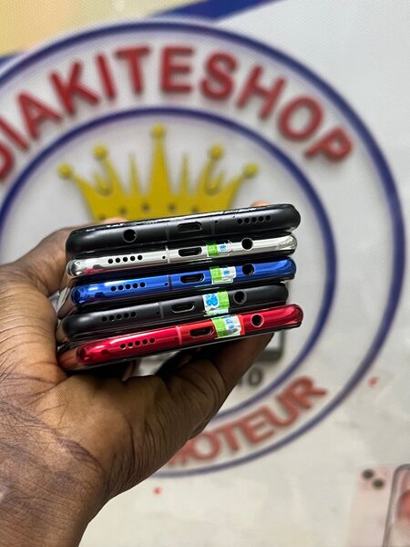 HUAWEI NOVA 3i (128GB-6RAM)