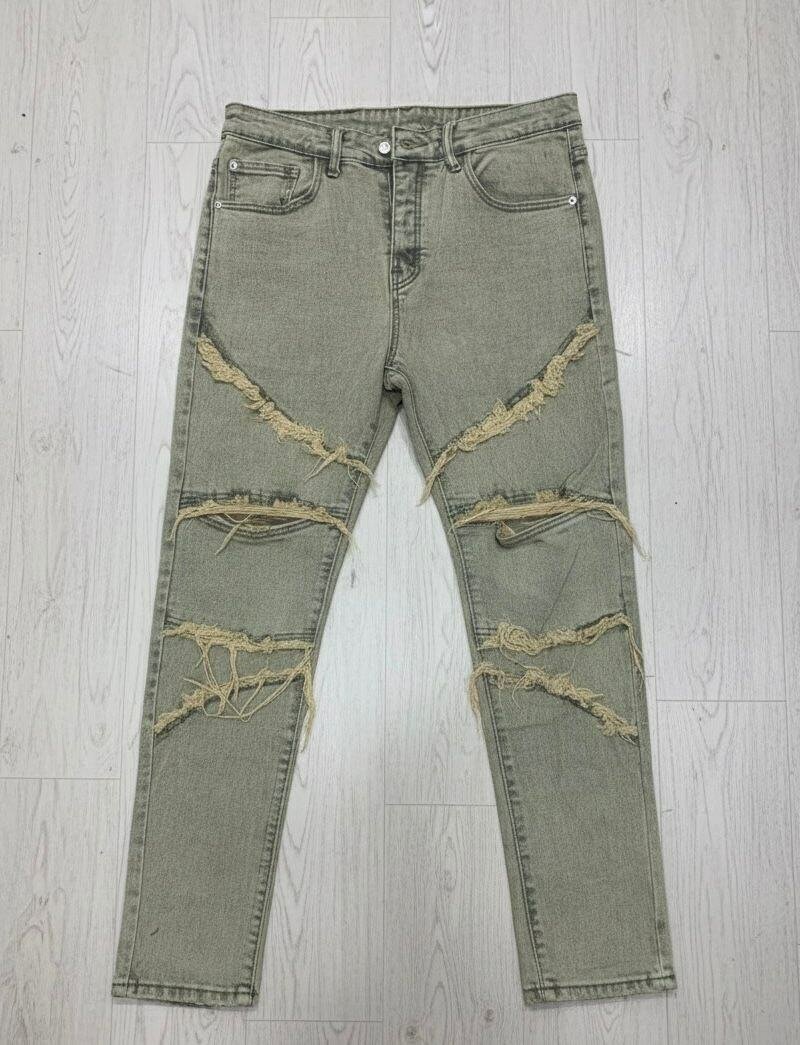 Jeans déchirés tendance