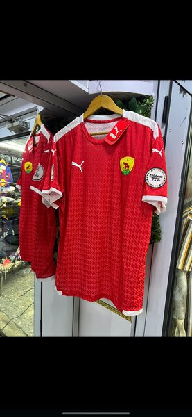 Maillot de football coloré