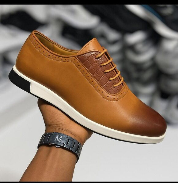 Chaussures habillées en cuir marron