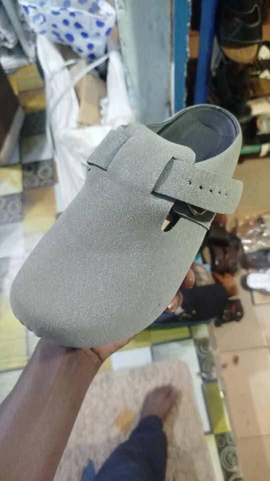 Sabots en daim unisexes