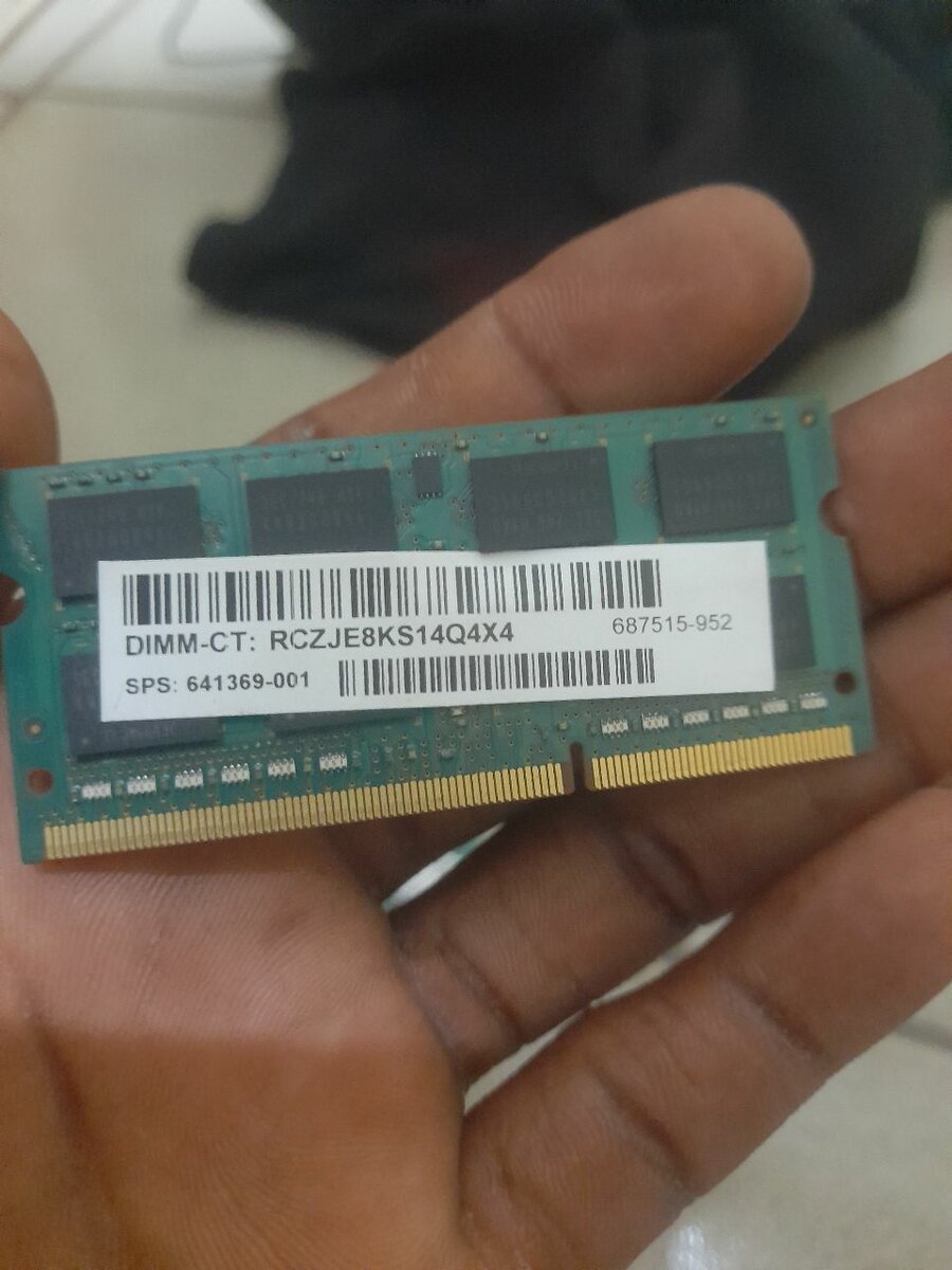 Mémoire RAM DDR3 4GB 2Rx8